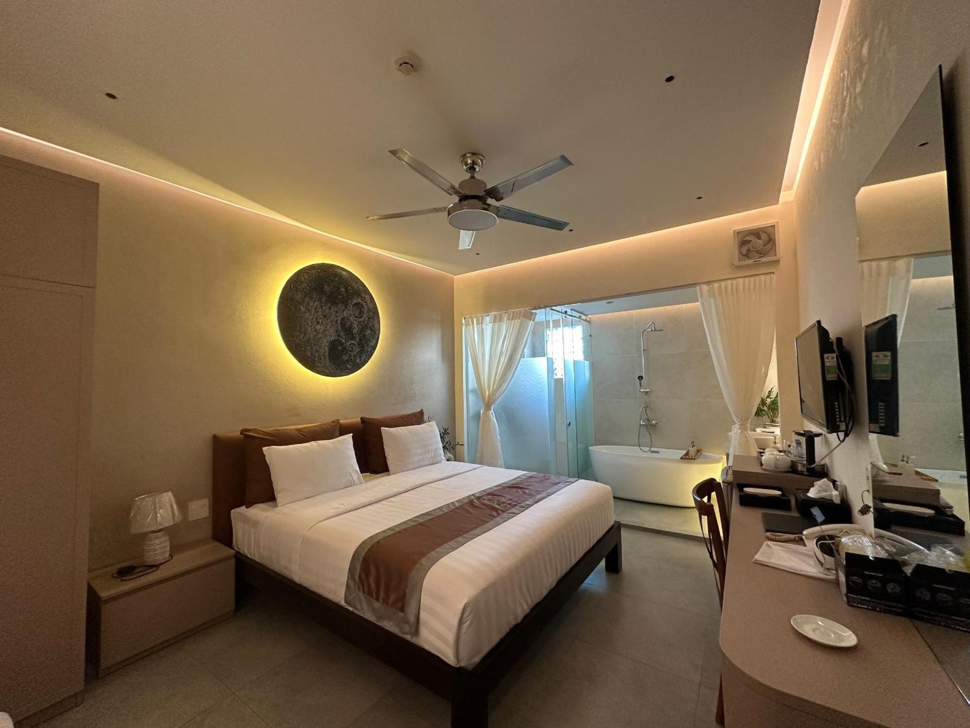 พวง นัม โฮเต็ล Hotel ลองซเวียน ภายนอก รูปภาพ
